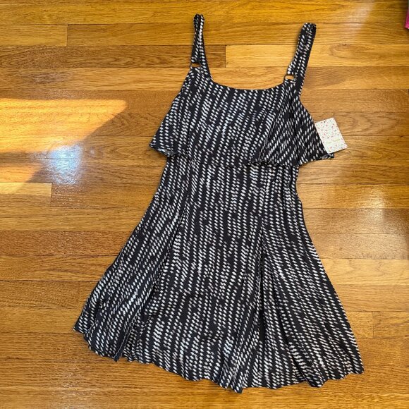 Free People Dresses & Skirts - Free People Paper Flower Single Ruffle Black Print A-Line Mini Dress -Size 8 NWT
